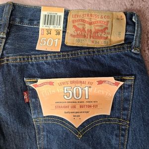 LEVI'S 501 Original Fit Straight Leg Button Fly